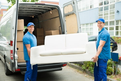 Removal truck hire service for Battersea home moves