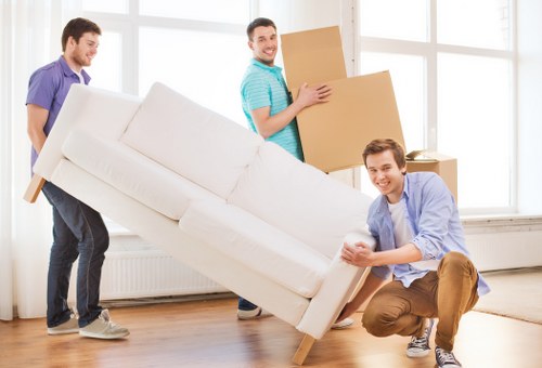 Local house removalists supporting a move in Battersea and nearby areas