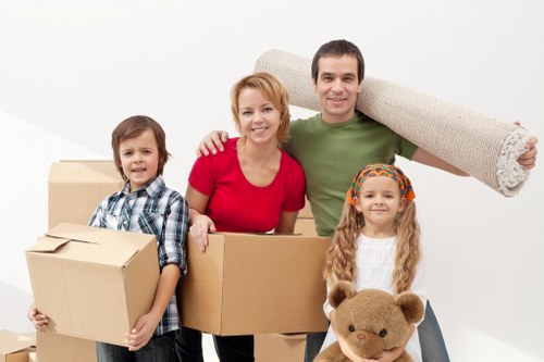 Professional box packing support for moving in Battersea